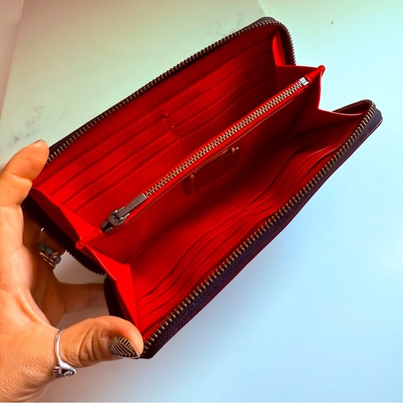 NWT Coach x Disney Mickey Mouse Essential Accordion Large Leather Zip Wallet - Picture 4 of 12